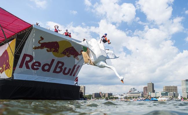 Принять участие в Red Bull Flugtag